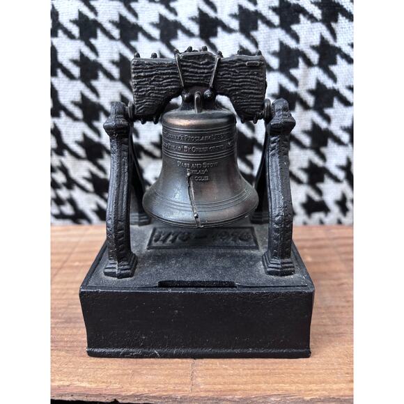 Miniature Cast Metal Replica of the Liberty Bell with Working Bell! 1776 - Picture 1 of 9